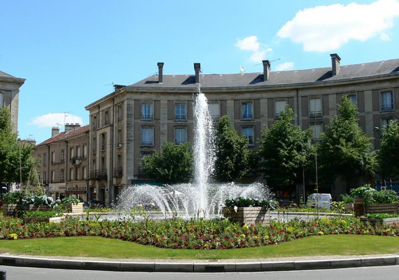Charmant Appartement Au Coeur De Туль Экстерьер фото