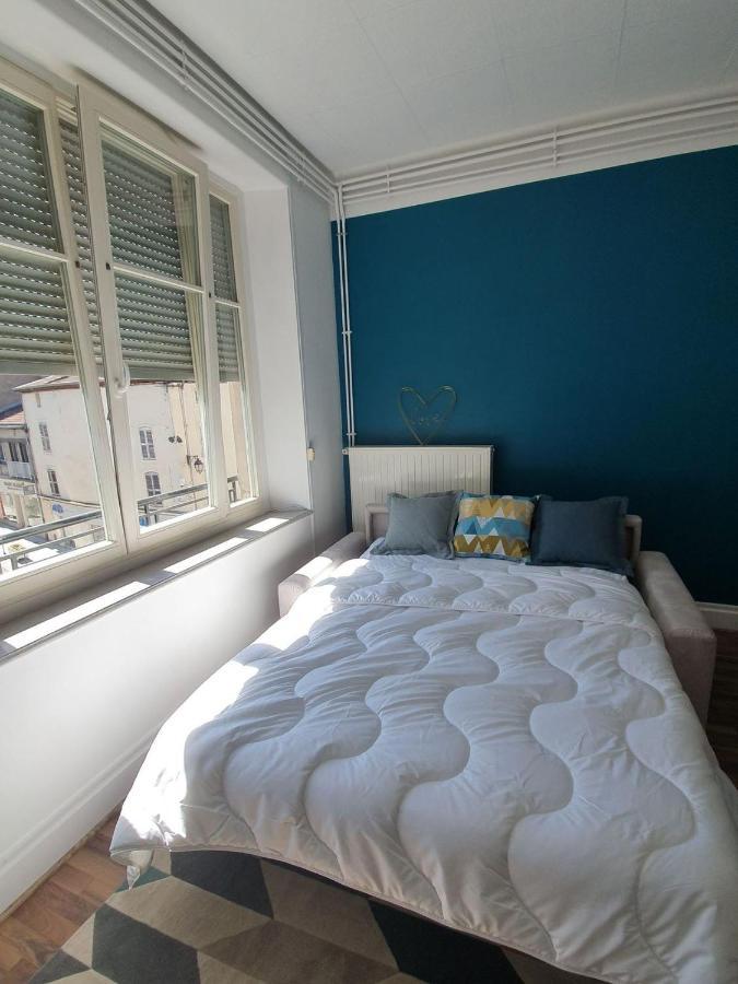 Charmant Appartement Au Coeur De Туль Экстерьер фото